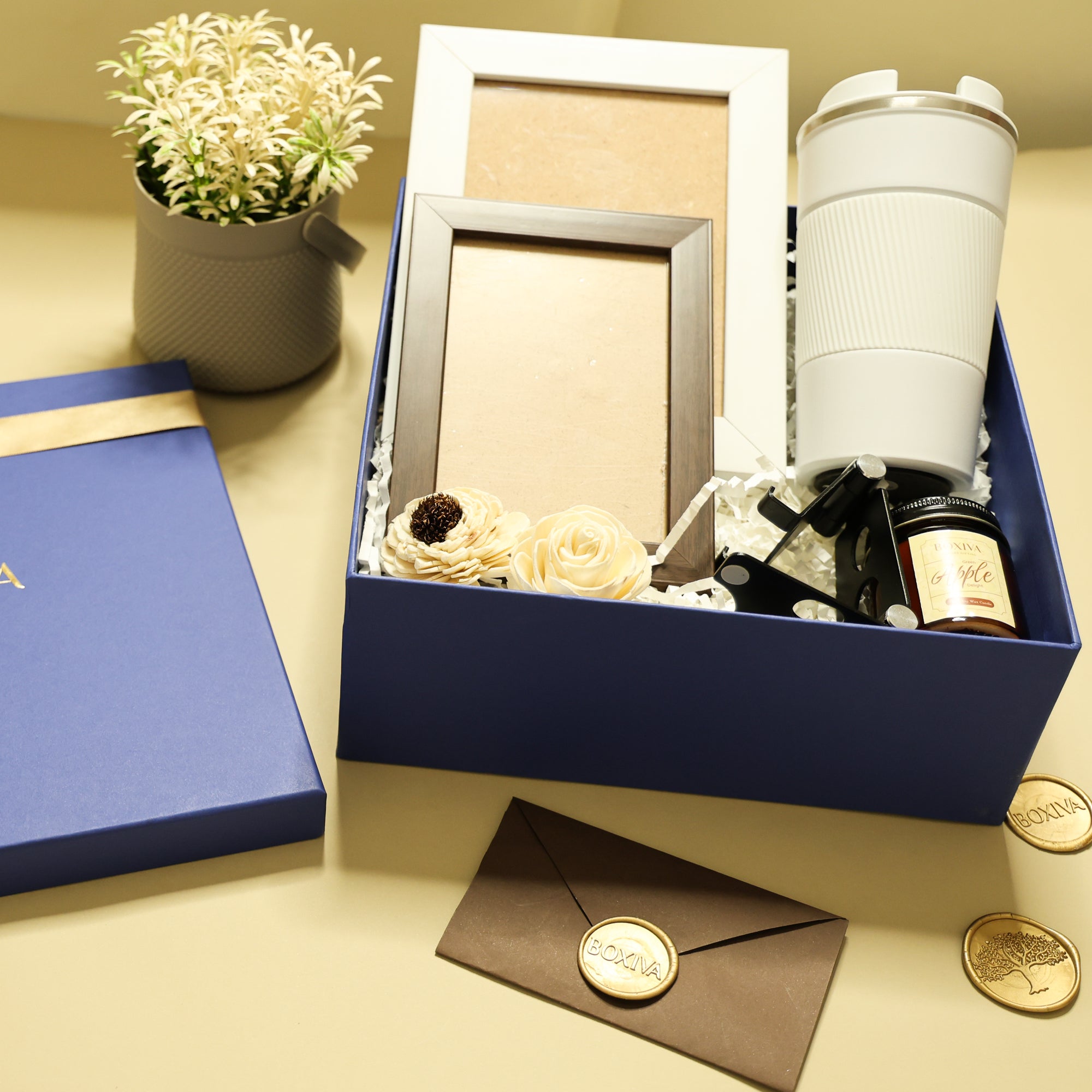 Frames and Scents Gift Box