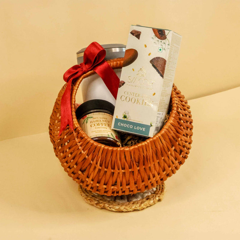 The Chic Basket Hamper