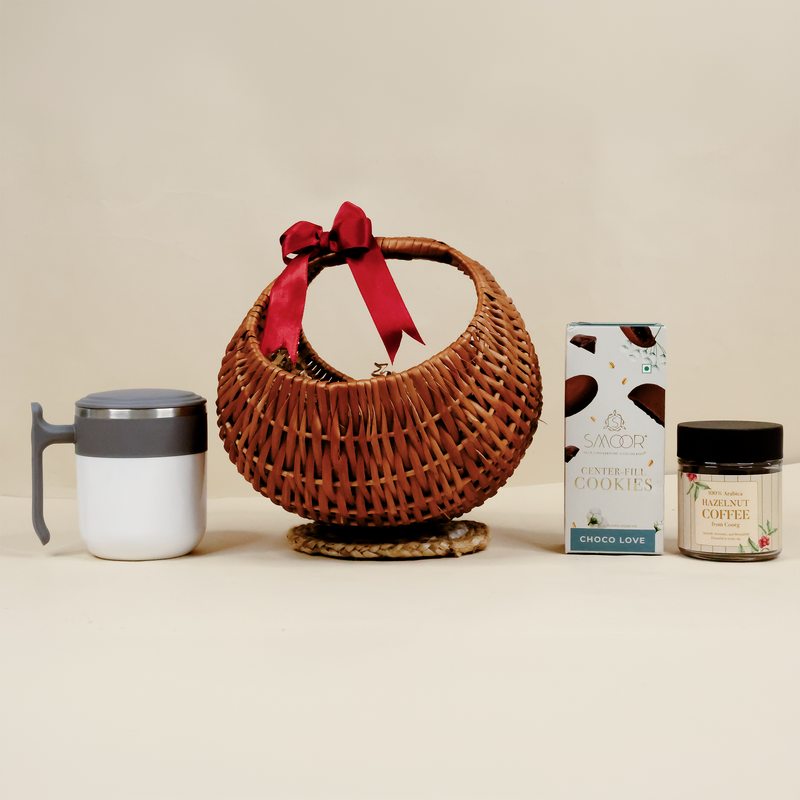 The Chic Basket Hamper
