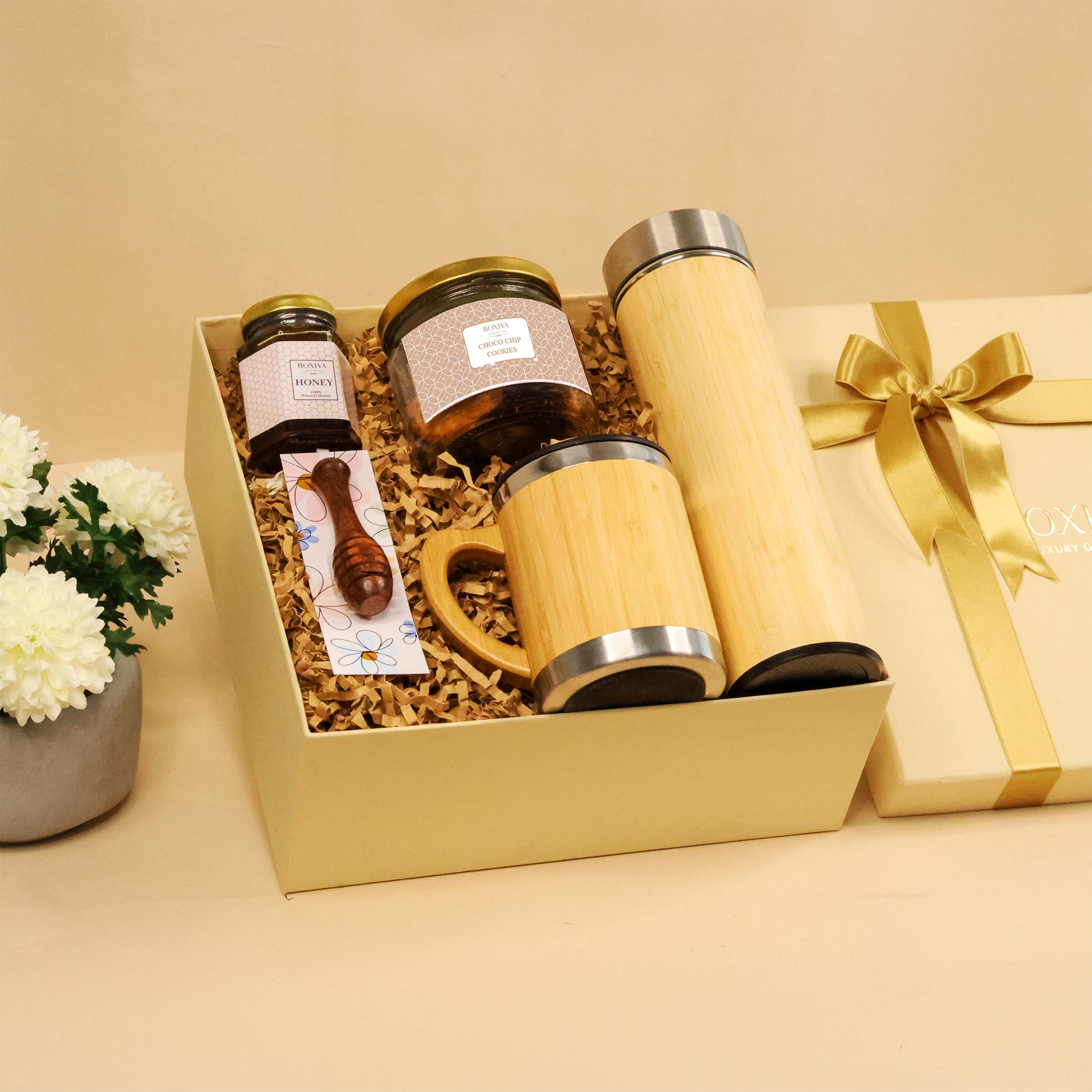 Essentials & Gourmet Hamper – Boxiva Luxury Gifting