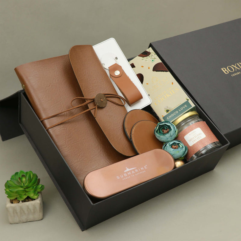 Classic Leatherette Corporate Gift Hamper