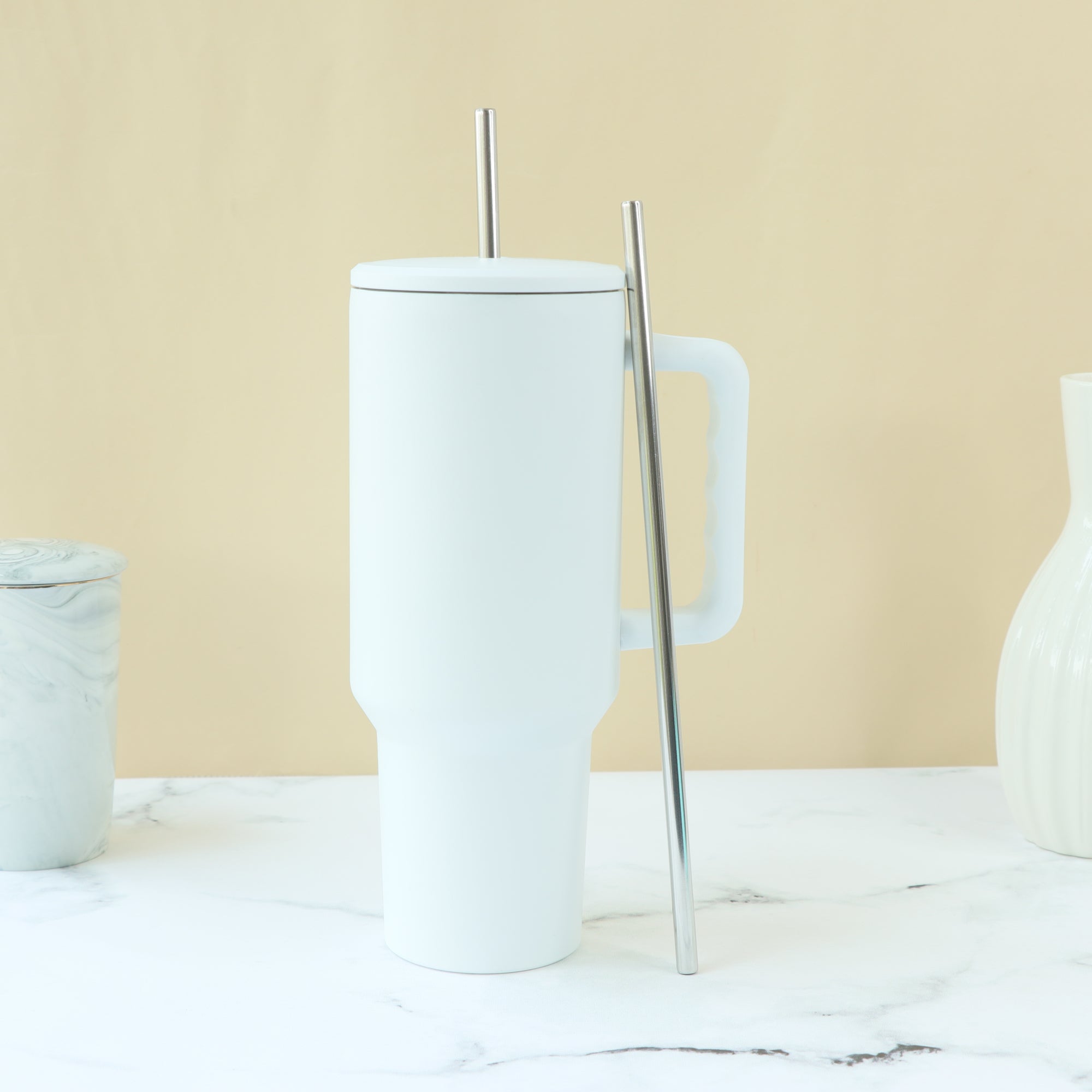 Insulated Stainless Steel Travel Tumbler with Handle &amp; Straw | 1200ml Reusable Mug