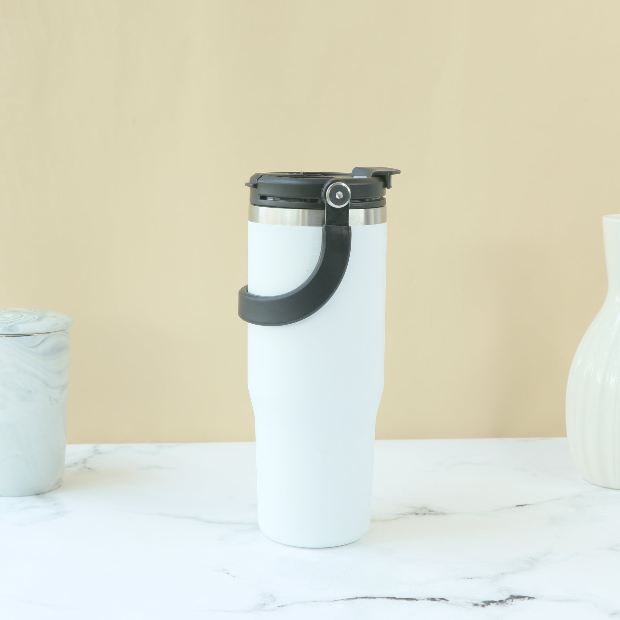 Insulated Stainless Steel Sports Water Bottle with Flip Straw Lid &amp; Carry Handle | 750ml