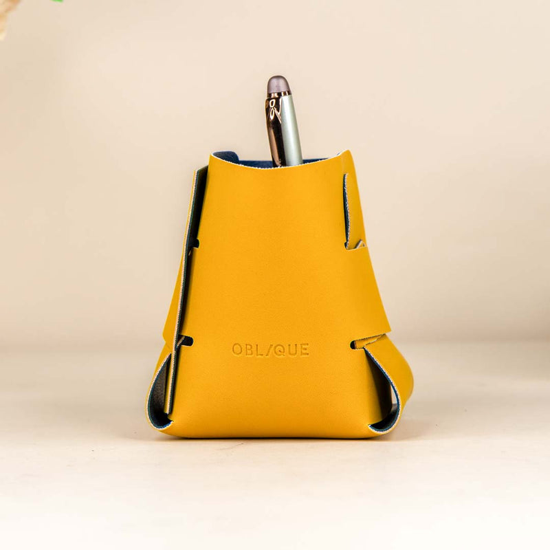 Leatherette Desk Pen Stand
