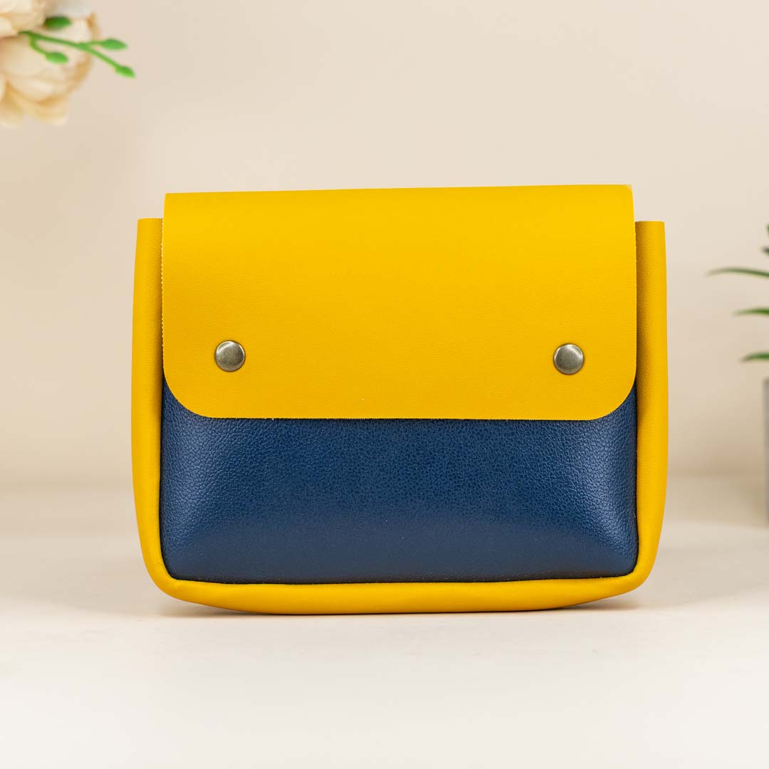 Leatherette Tech Organizer Pouch